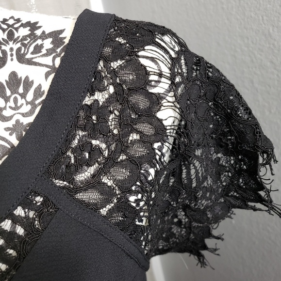 Truly Poppy Jarred Lace Detail Cap Sleeve - Picture 3 of 6